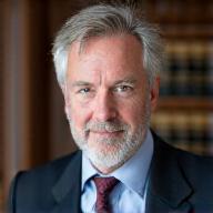 Prof. Hans Mueller Geschichtsspezialist